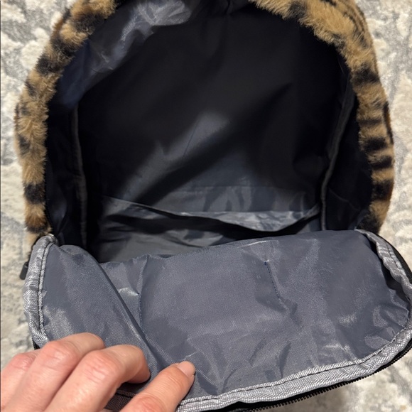 Leopard Print Backpack - Picture 2 of 3